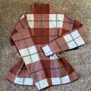 New with tags Fall mock neck plaid sweater